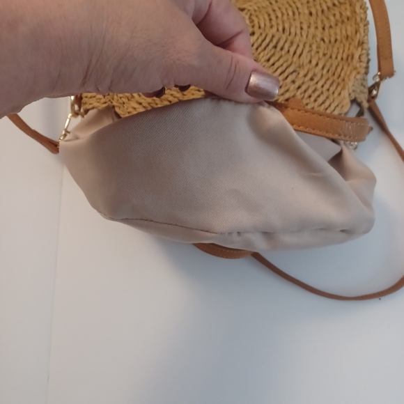 Lauren Conrad Cookie Straw Crossbody Purse - Picture 5 of 6